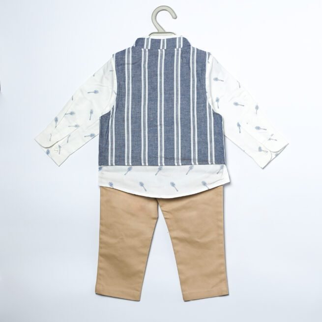 Blue Horizon Bliss: Toffy House Brand White and Blue Set for Kids - Image 3